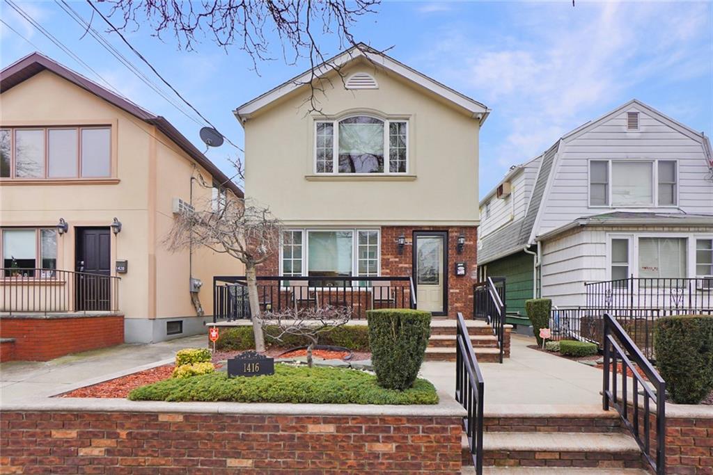 1416 80th Dyker Heights 11228 New York photo